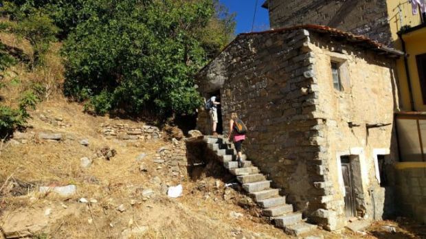 italian_village_selling_1_euro_homes_1